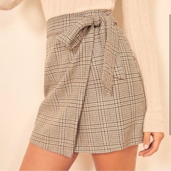 Reformation Landon Plaid Wrap Skirt Size Small - Picture 2 of 6